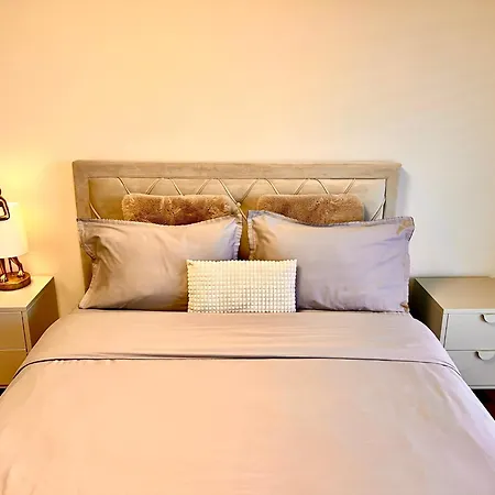 Luxury Penthouse Near The Apartmán *