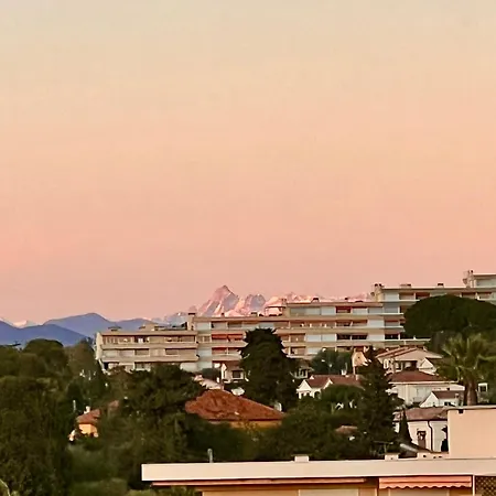 Luxury Penthouse Near The Apartmán Antibes