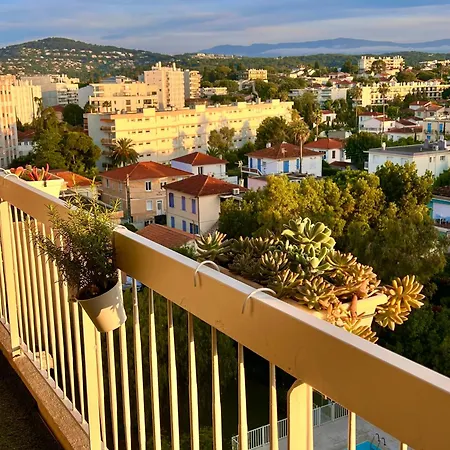 Apartmán Luxury Penthouse Near The *