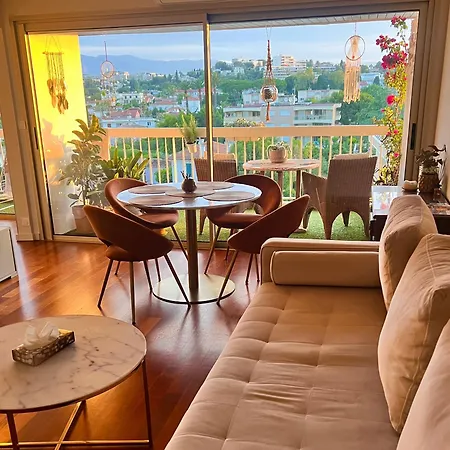 Luxury Penthouse Near The Antibes