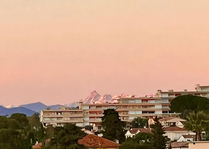 Luxury Penthouse Near The Апартаменты Антиб