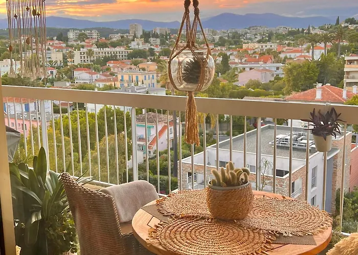 Luxury Penthouse Near The *